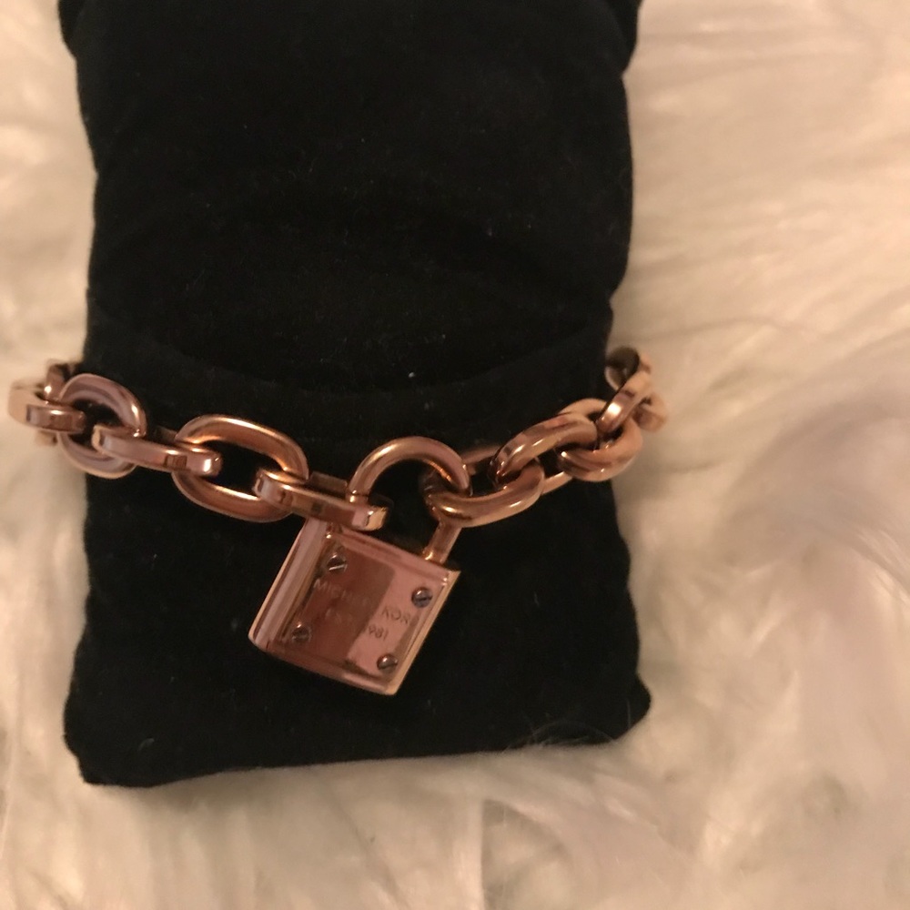 Michael kors rose gold bangle bracelet